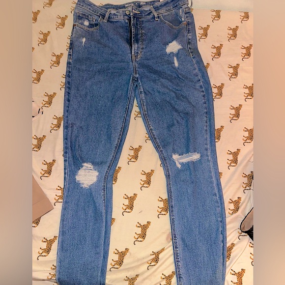 Old Navy Denim - Old Navy High-Rise Rockstar Super Skinny Distressed Jeans-Size 12T-Slim Pocket